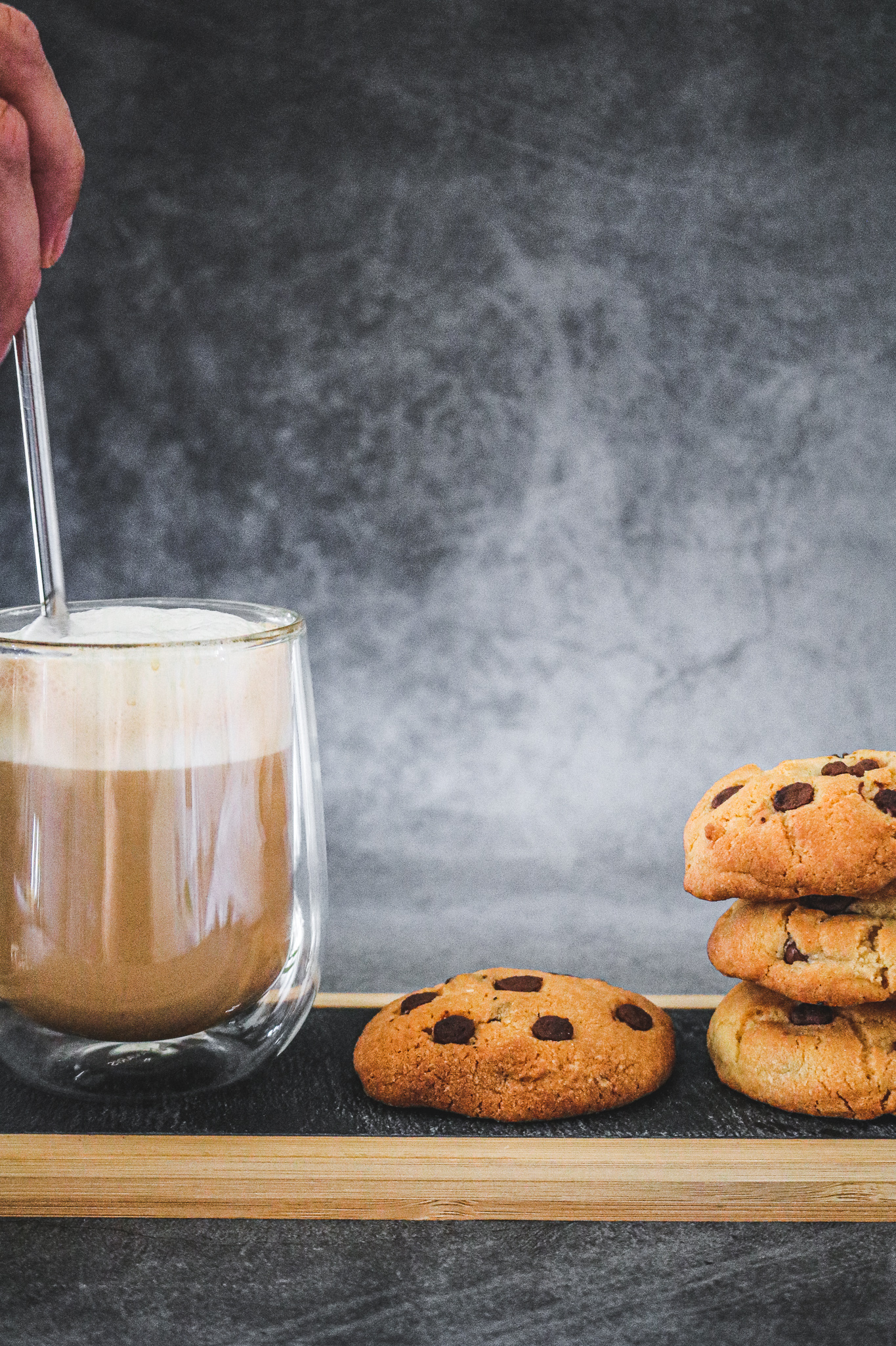 cookies et verre de café