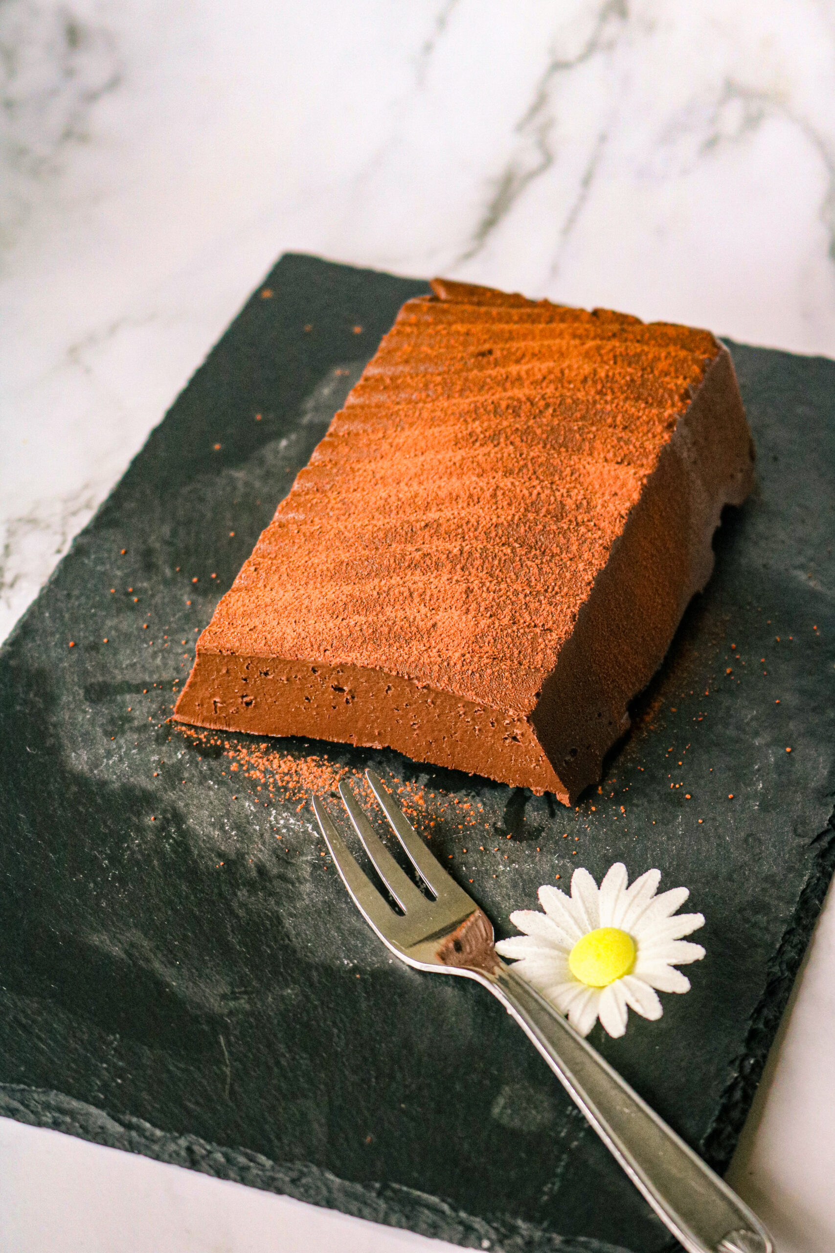 Gâteau sans cuisson au chocolat et patate douce – dessert sain et fondant