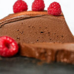 Gâteau sans cuisson au chocolat et patate douce – dessert sain et fondant