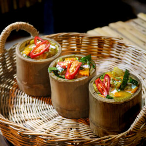 Amok Khmer au poulet dans feuille de bananier
