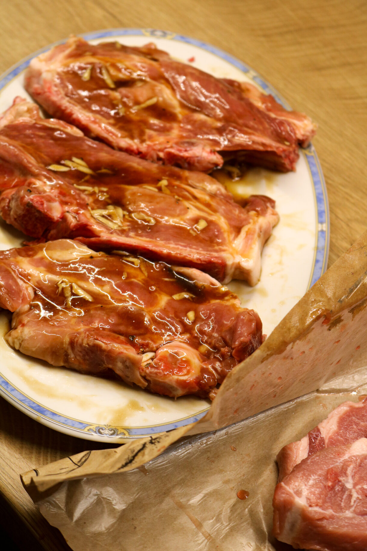 Côtes de porc marinade sucrée balsamique