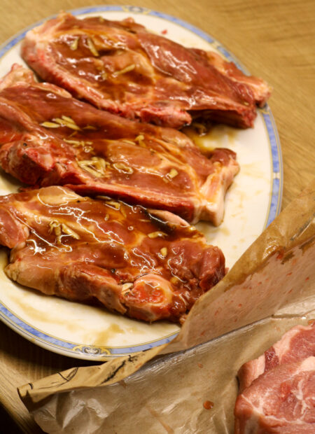 Côtes de porc marinade sucrée balsamique