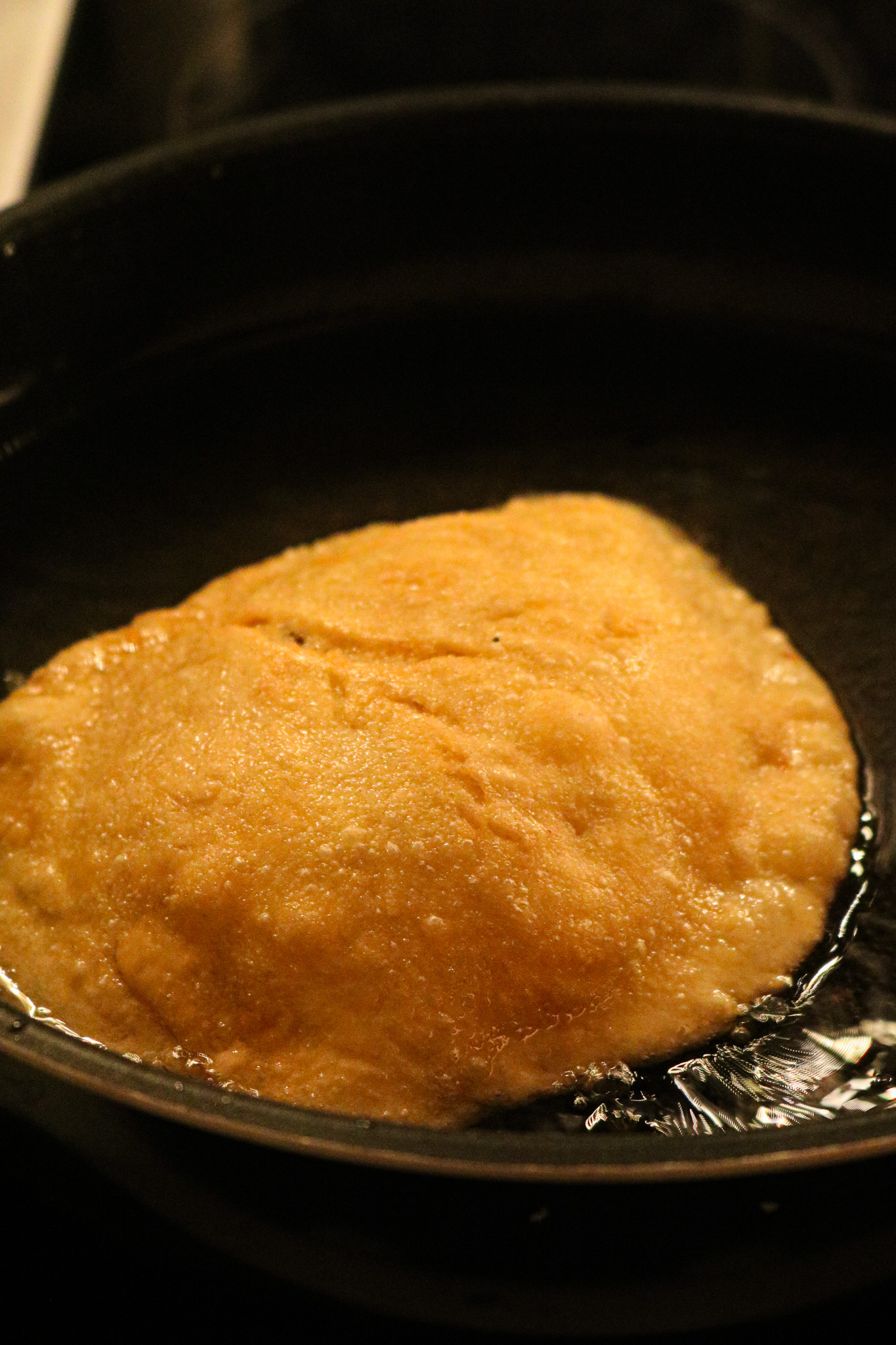 Pâte à bokit pendant cuisson - friture