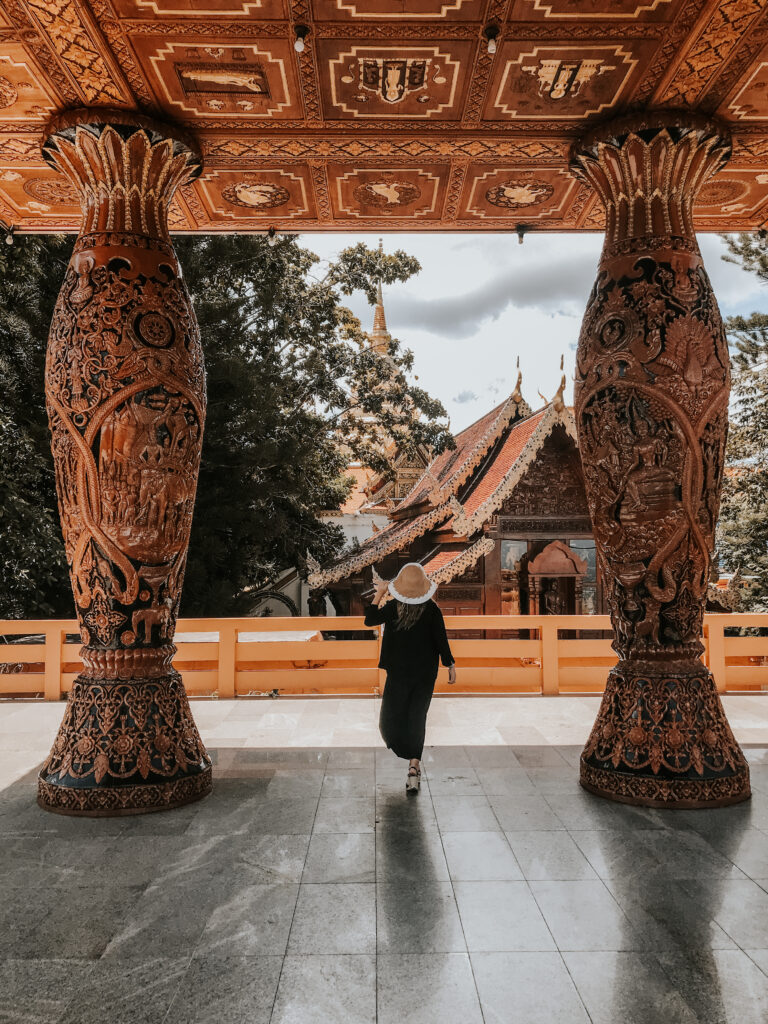 Colones temple de Doi Suthep, Chiang Mai