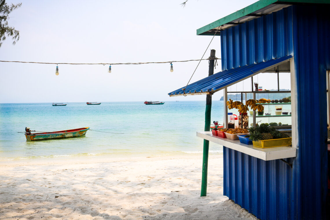 épicerie sur la plage à Koh Rong Sanloem