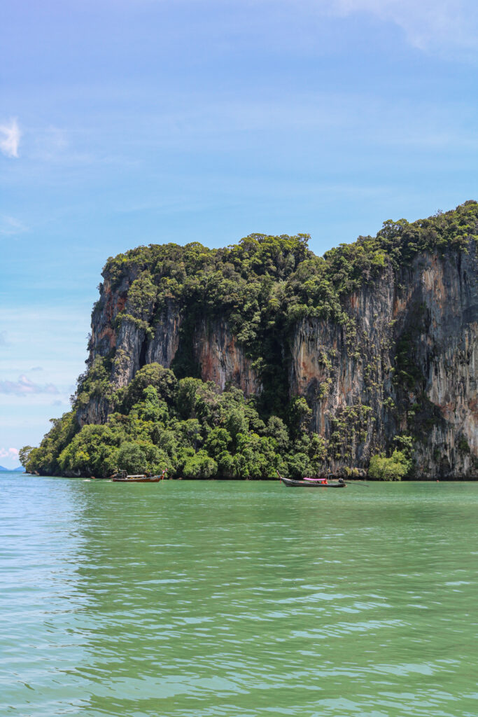 Falaises de Railay Est